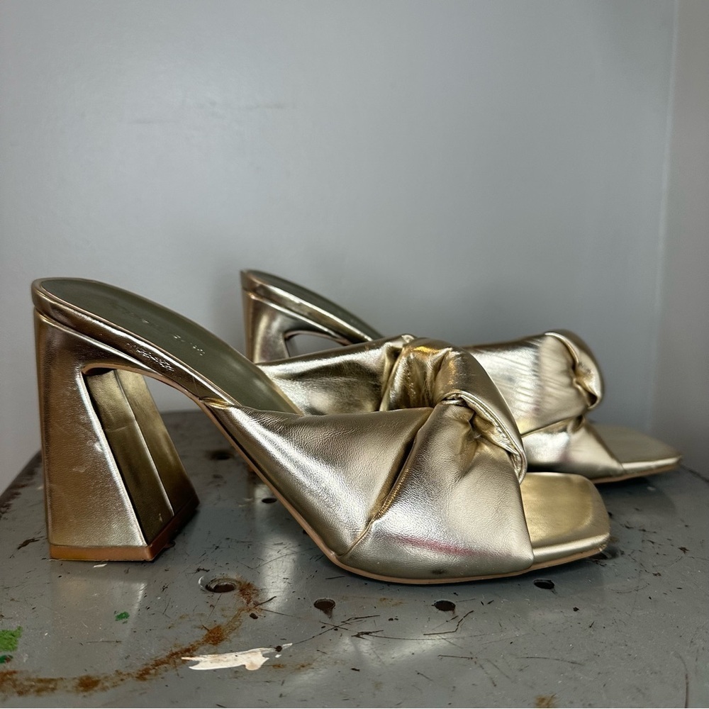 Open Edit Saydee Sandal Gold size 8M - Picture 3 of 11